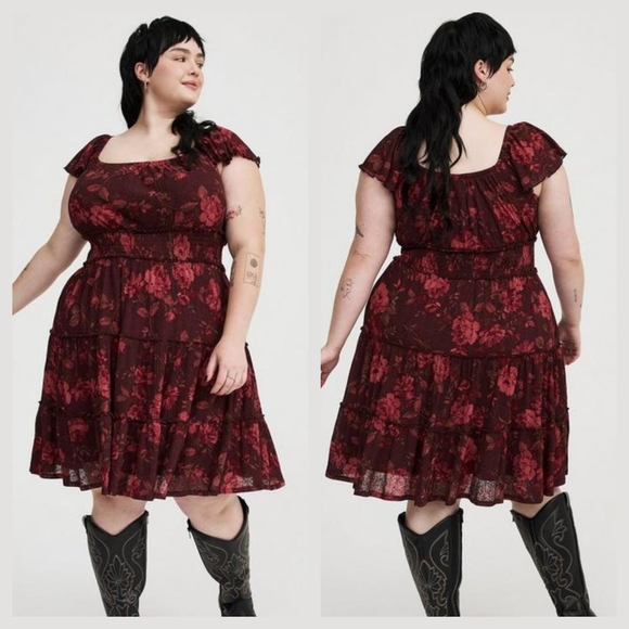 torrid Dresses & Skirts - Torrid Floral Burgundy Mini Dress Sz 0X L/XL Maroon Fall Autumn Roses